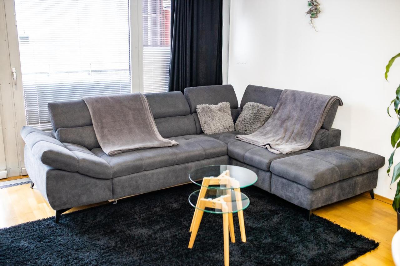 Hermes Apartment & 2 Free Garage Secured Parkings Любляна Екстер'єр фото